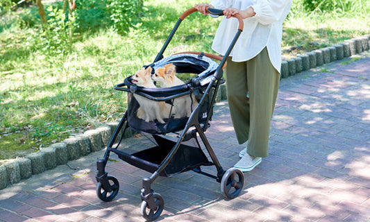 多頭でも、猫ちゃんでも使える、便利なペットカート♪